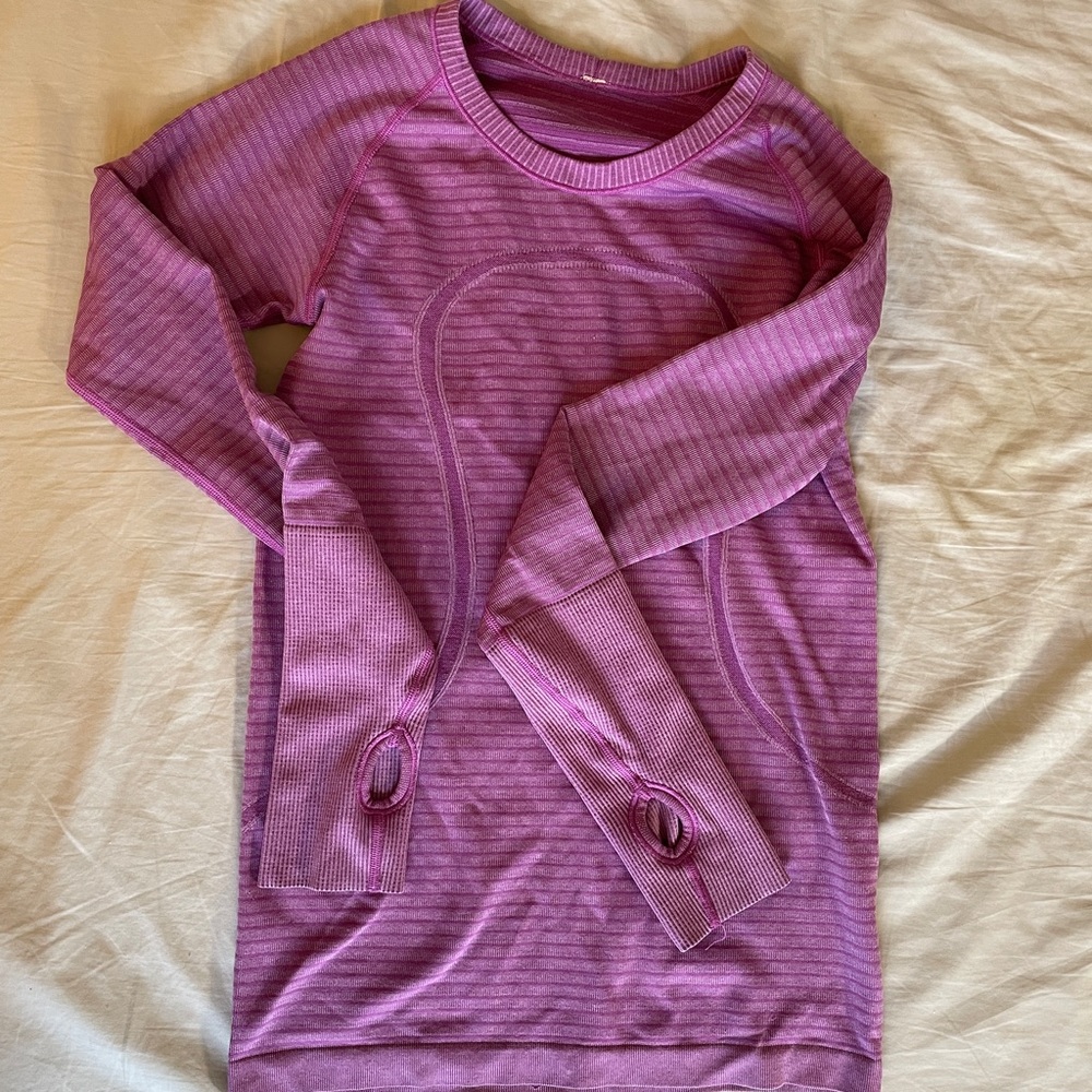 Lululemon long sleeves shirt size 6